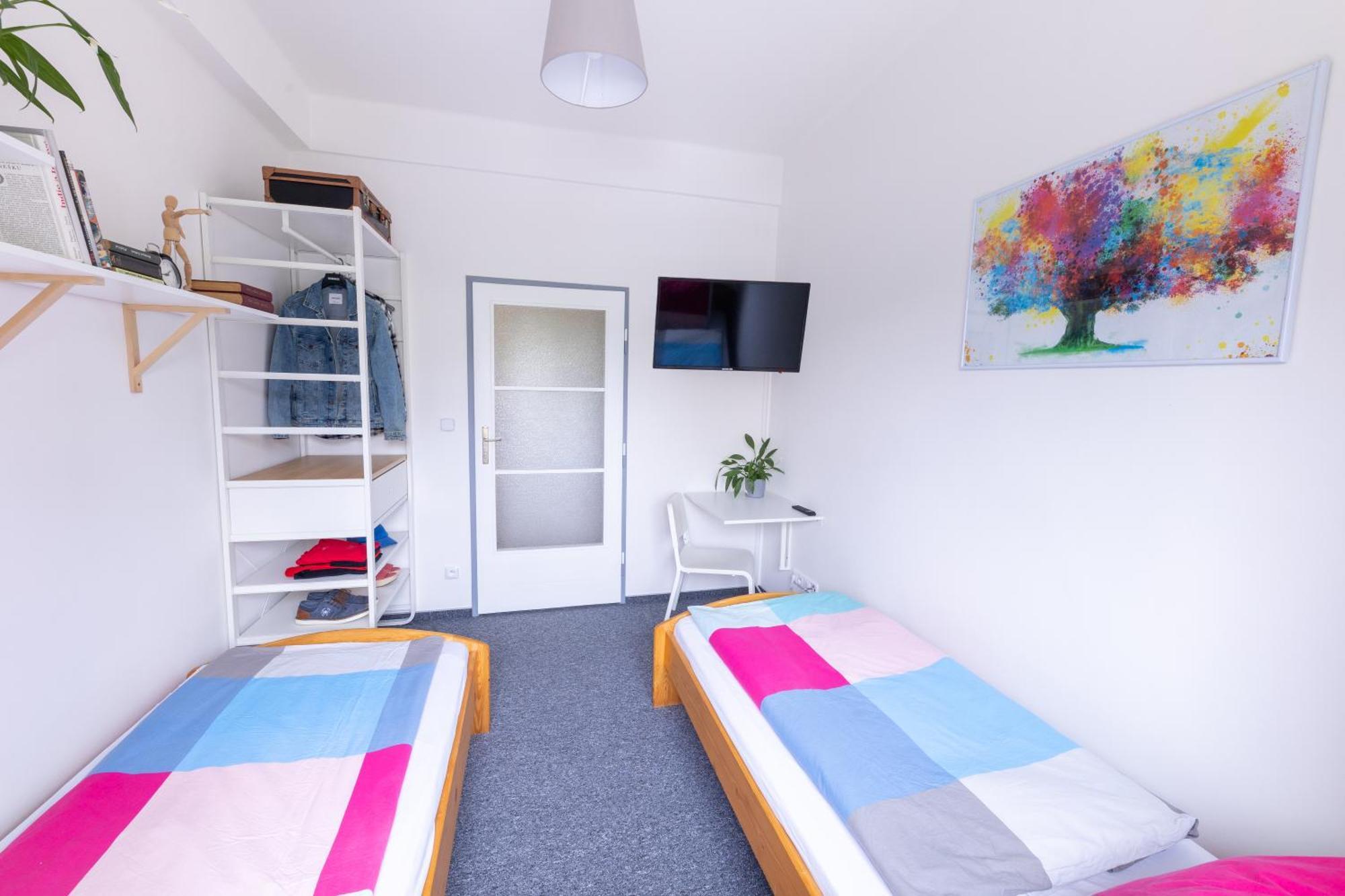Apartment Plzenska 465 Free Parking & Ps3