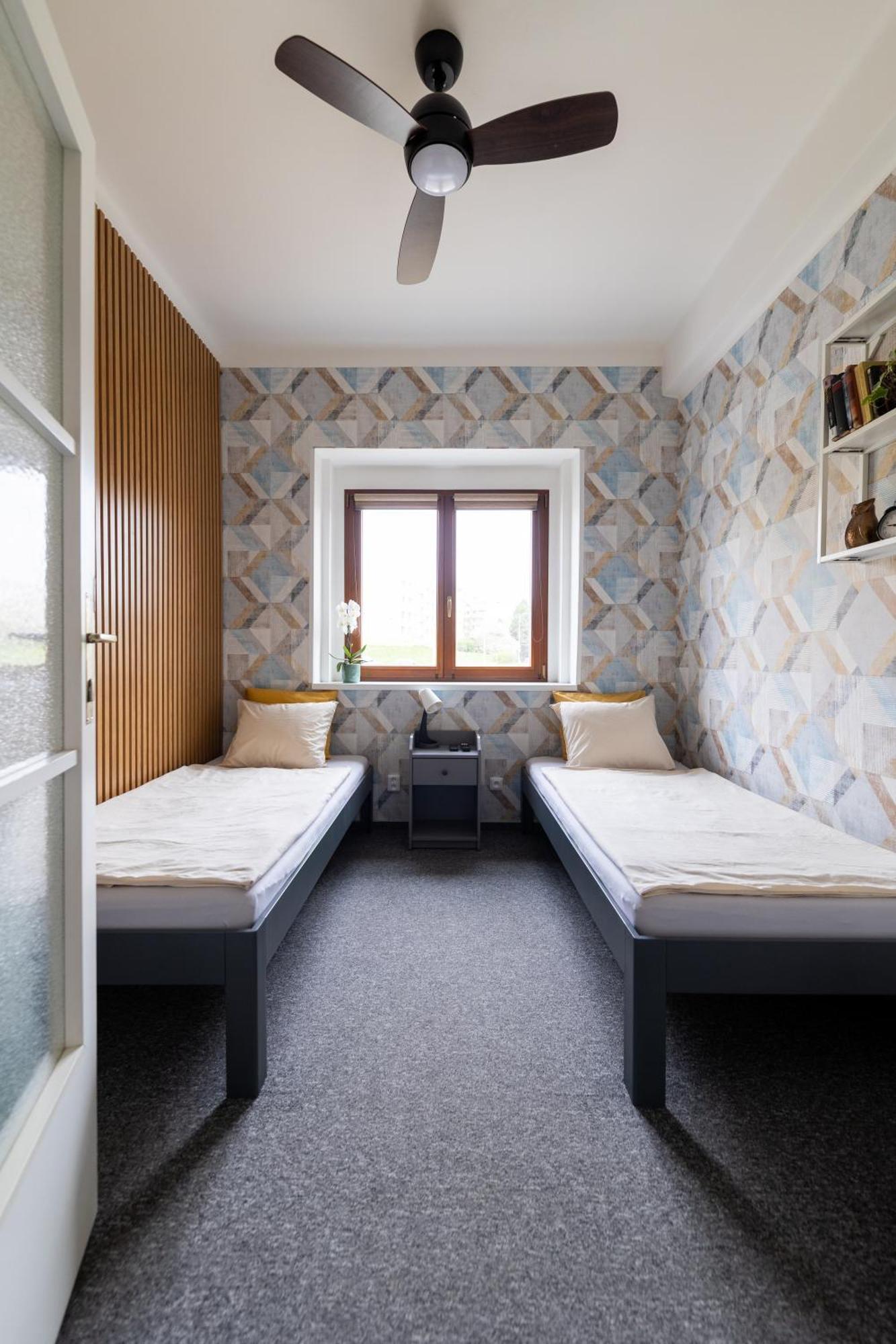 Vousata Dama - Bearded Lady Apartment Prag